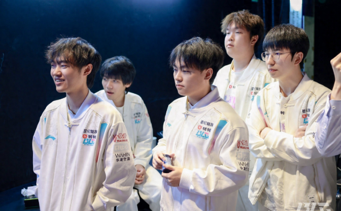 MSI：全线压制再次横扫      BLG势不可挡3比0击败G2！